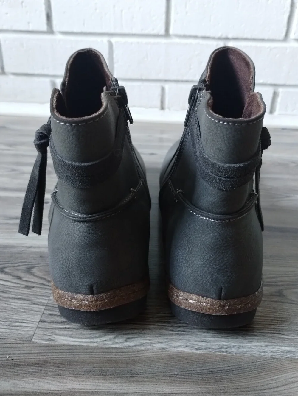 BOC by Born Addi Gray Flat Heel Booties Women's Size 10